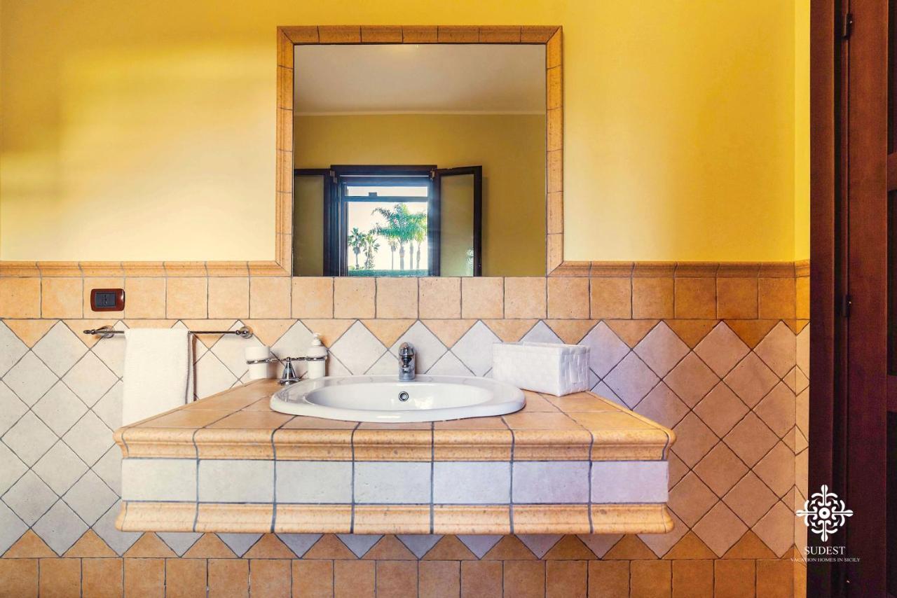 Villa Clara Country Retreat Solarino Kültér fotó