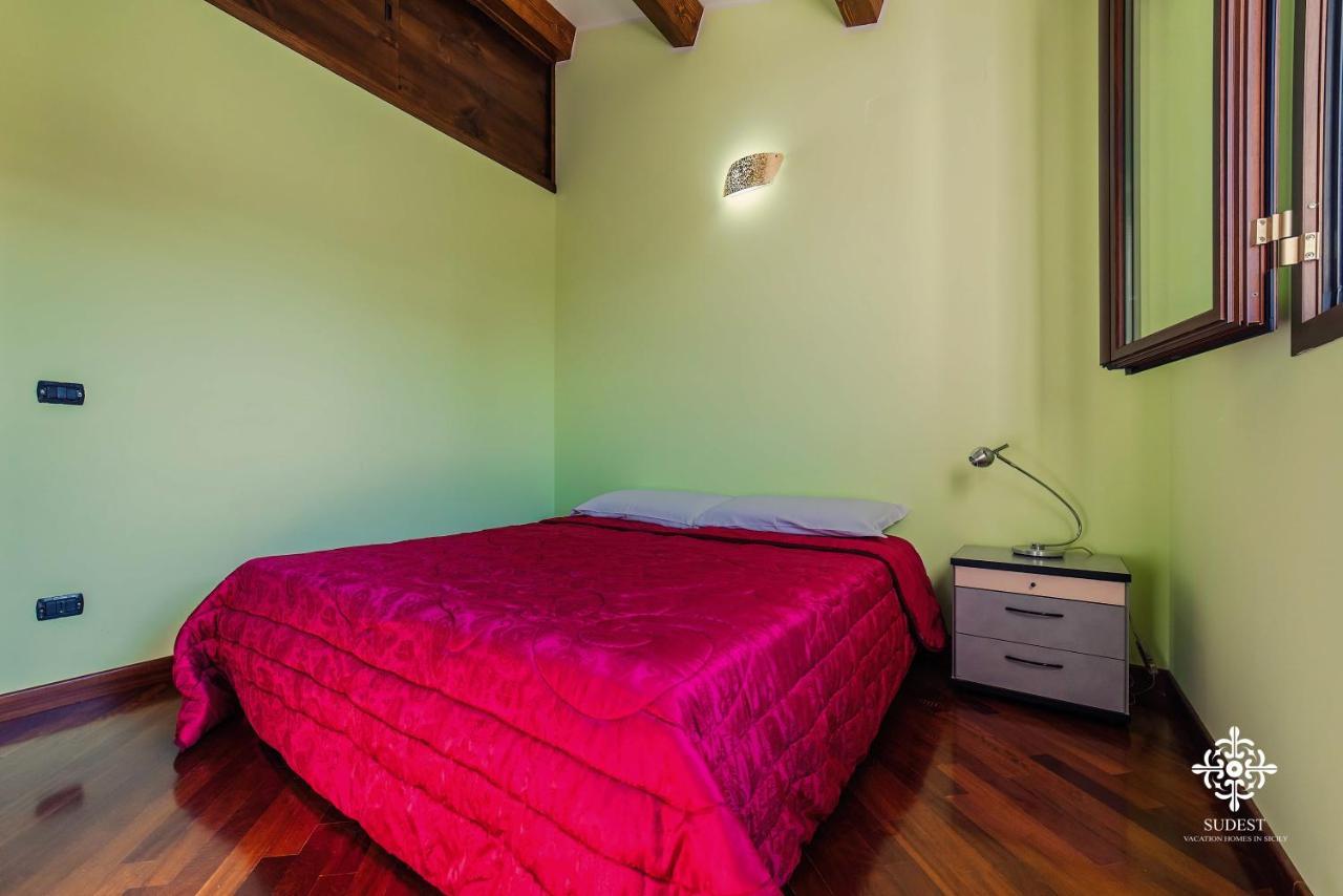 Villa Clara Country Retreat Solarino Kültér fotó