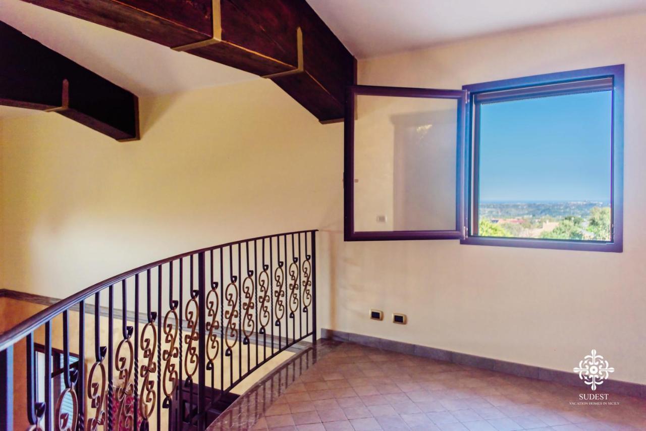 Villa Clara Country Retreat Solarino Kültér fotó