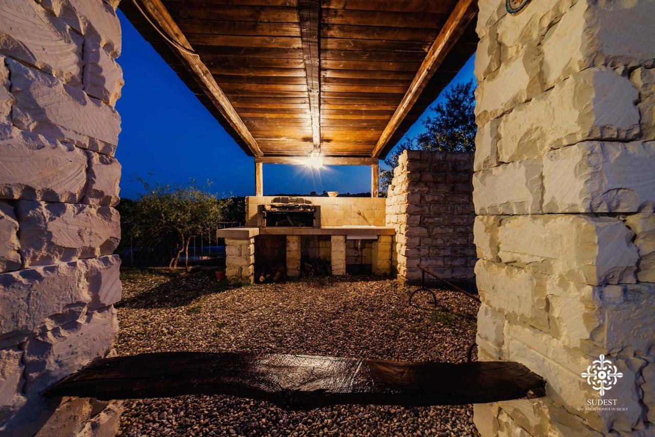 Villa Clara Country Retreat Solarino Kültér fotó
