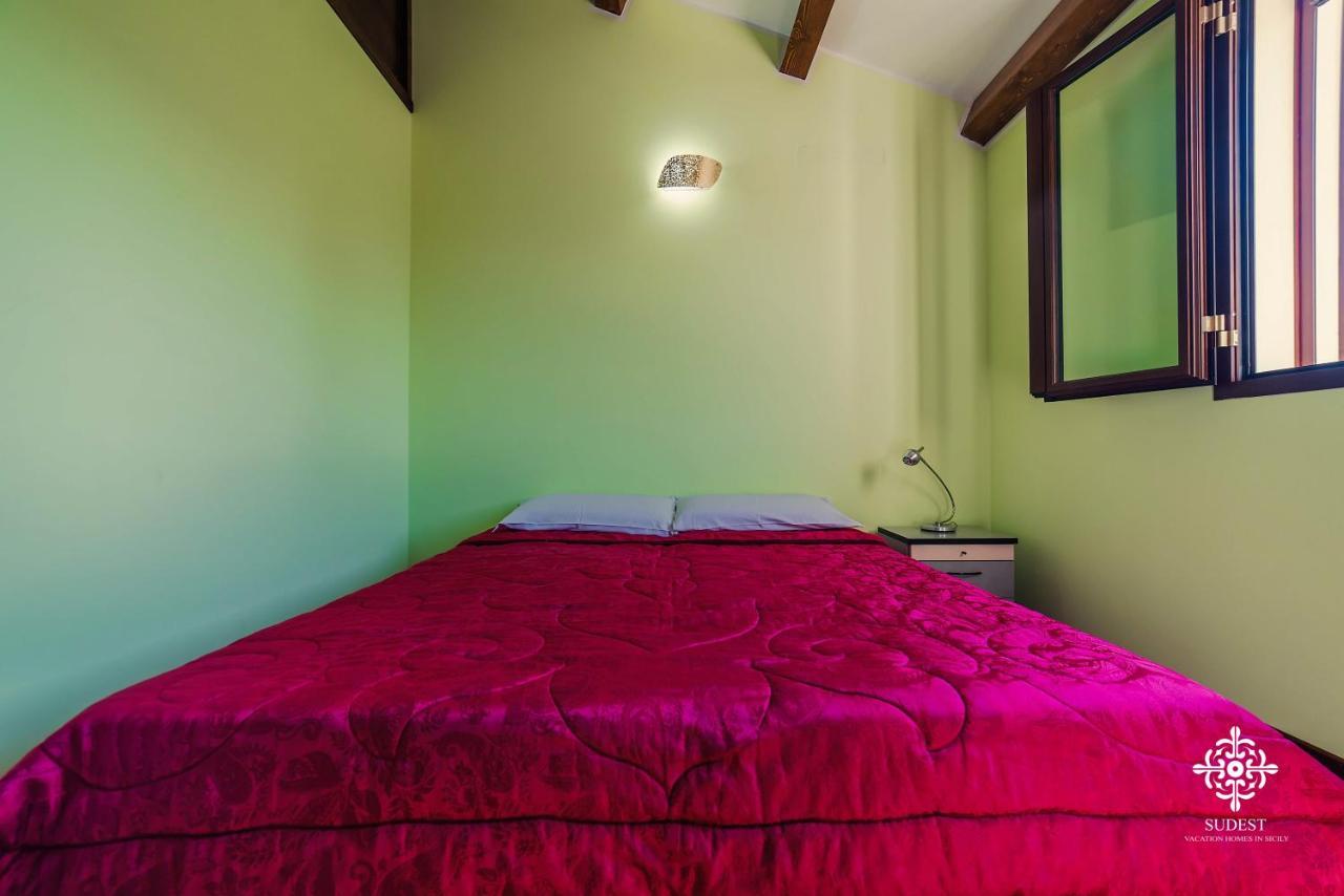 Villa Clara Country Retreat Solarino Kültér fotó