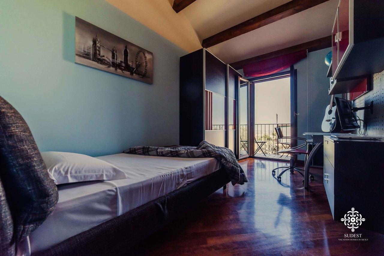Villa Clara Country Retreat Solarino Kültér fotó